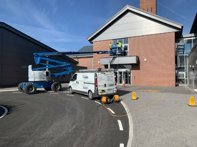 commercial window cleaning office premises 