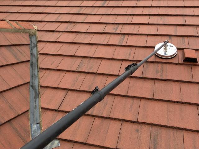 roof cleaning